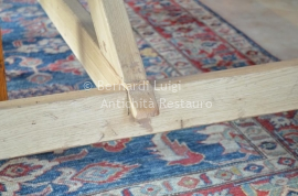 TAVOLO A CAPRETTA GREZZO   ART. TR9
