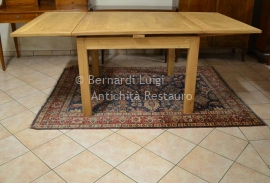 TAVOLO QUADRATO    ART. TR21