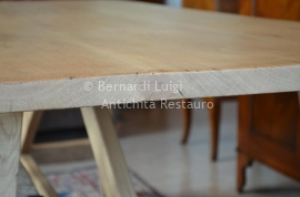 TAVOLO A CAPRETTA GREZZO   ART. TR9